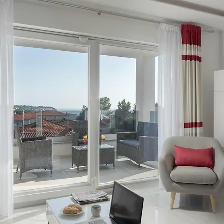 Viras Luxury Holiday Pula Exterior photo