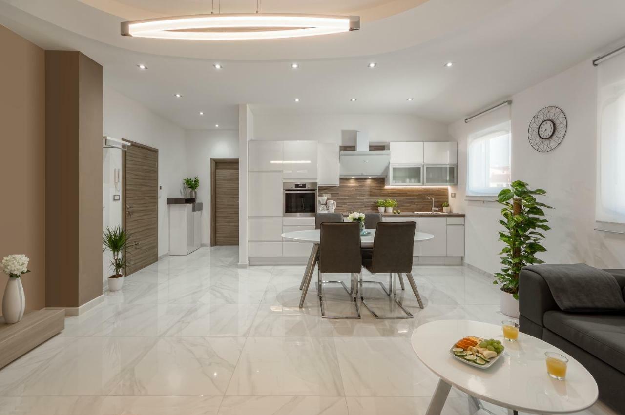 Viras Luxury
